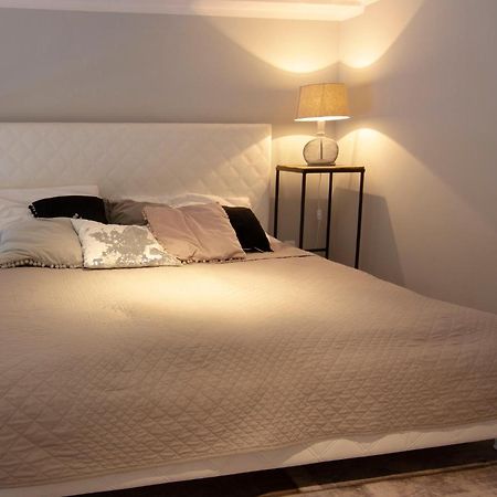 מידזיזדרויה Holiday Home Baltic Z Antresola I Balkonem Przy Plazy מראה חיצוני תמונה