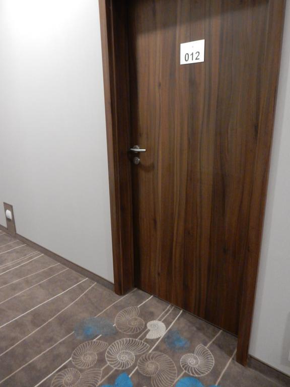 מידזיזדרויה Holiday Home Baltic Z Antresola I Balkonem Przy Plazy מראה חיצוני תמונה