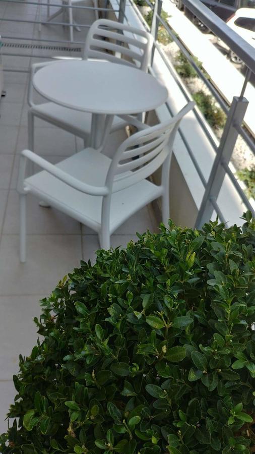 מידזיזדרויה Holiday Home Baltic Z Antresola I Balkonem Przy Plazy מראה חיצוני תמונה